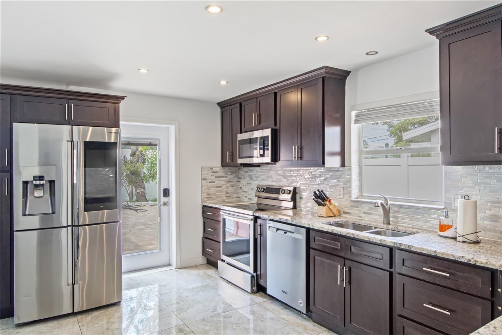 SHERYL MANOR - Residential Lease
