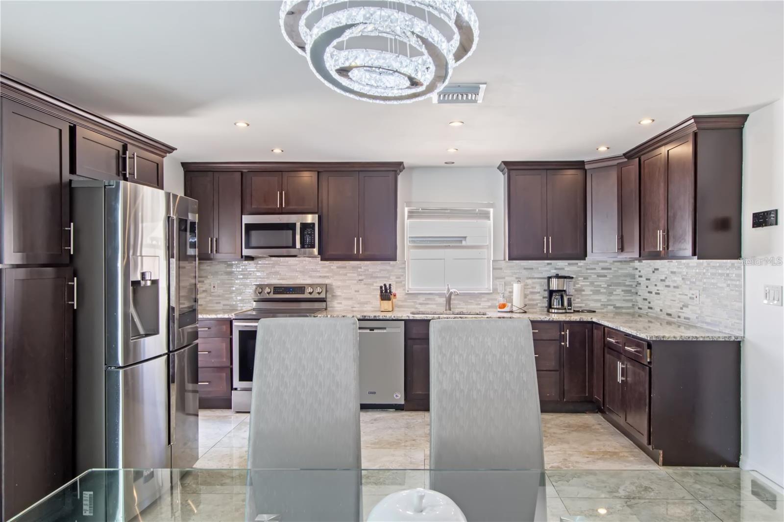 SHERYL MANOR - Residential Lease