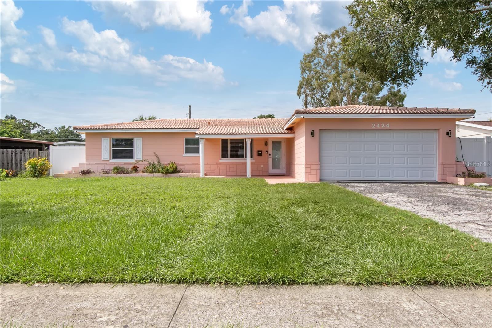 SHERYL MANOR - Residential Lease