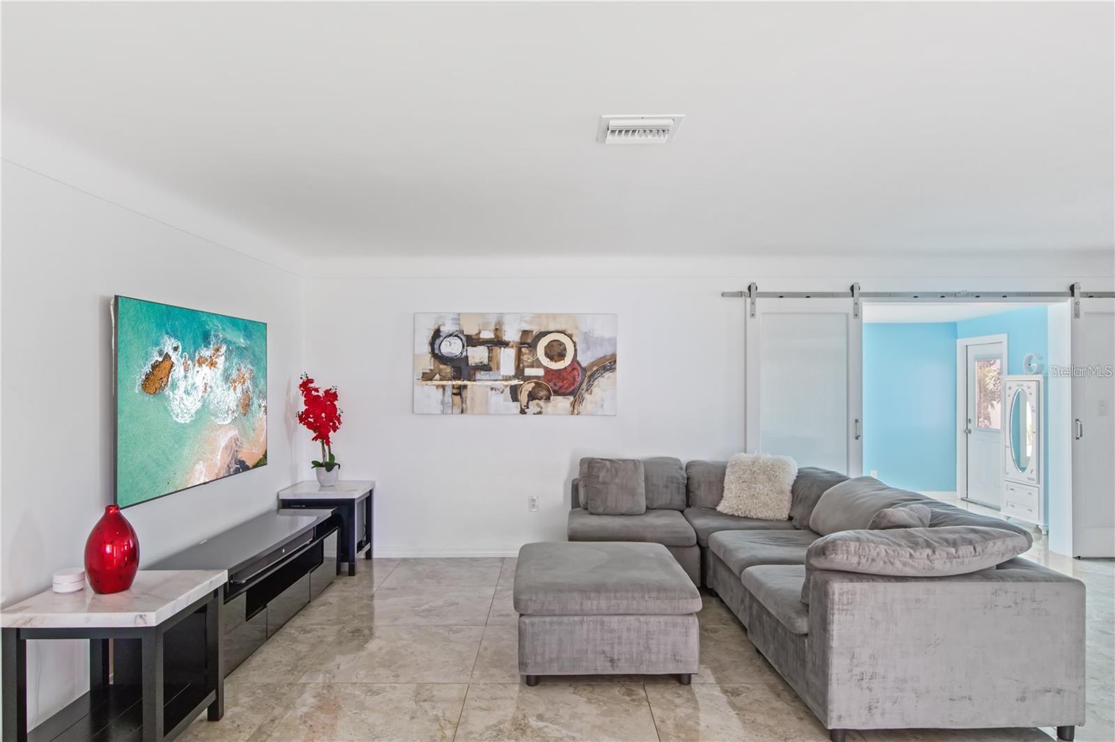 SHERYL MANOR - Residential Lease