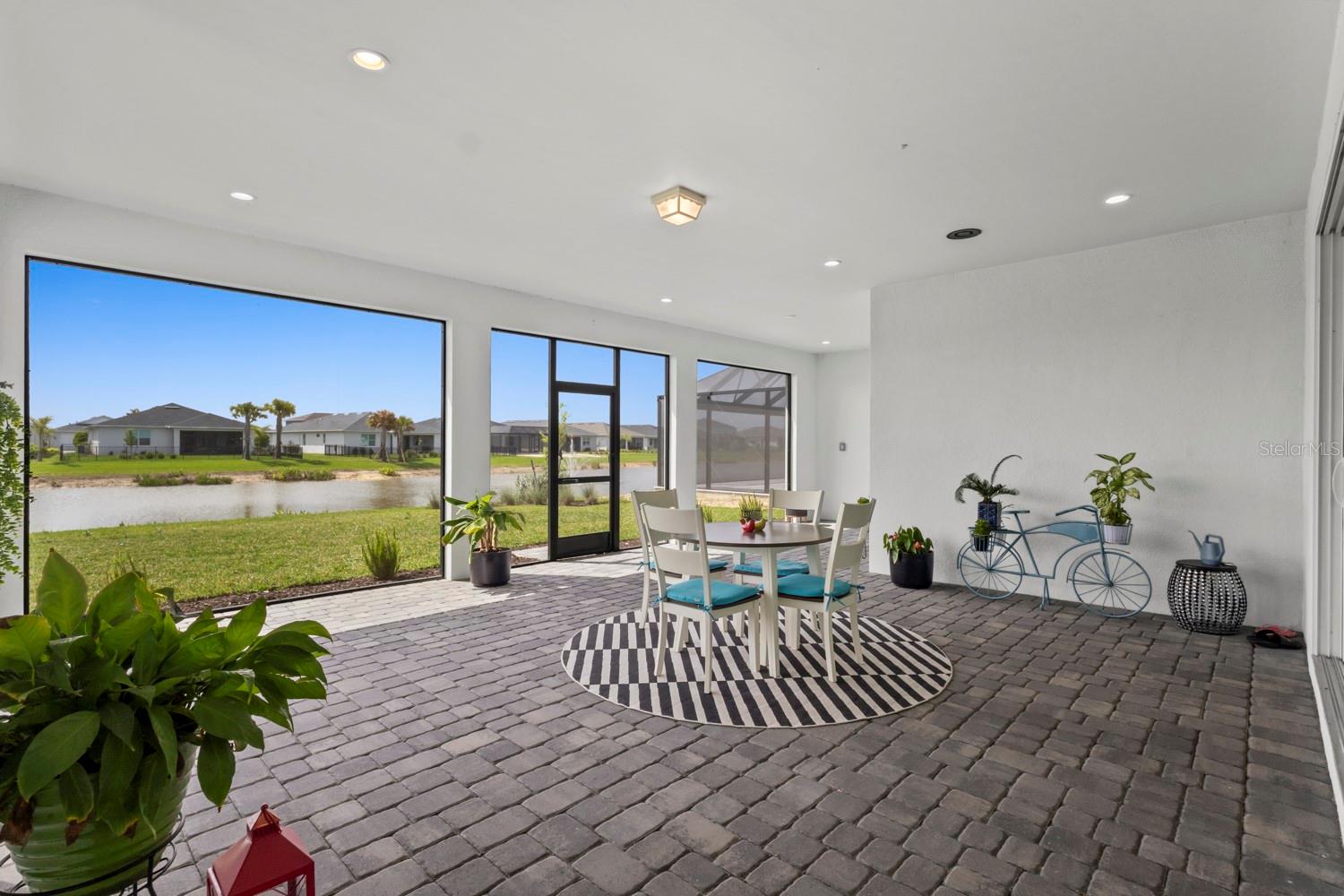 WATERVIEW LANDING - Residential