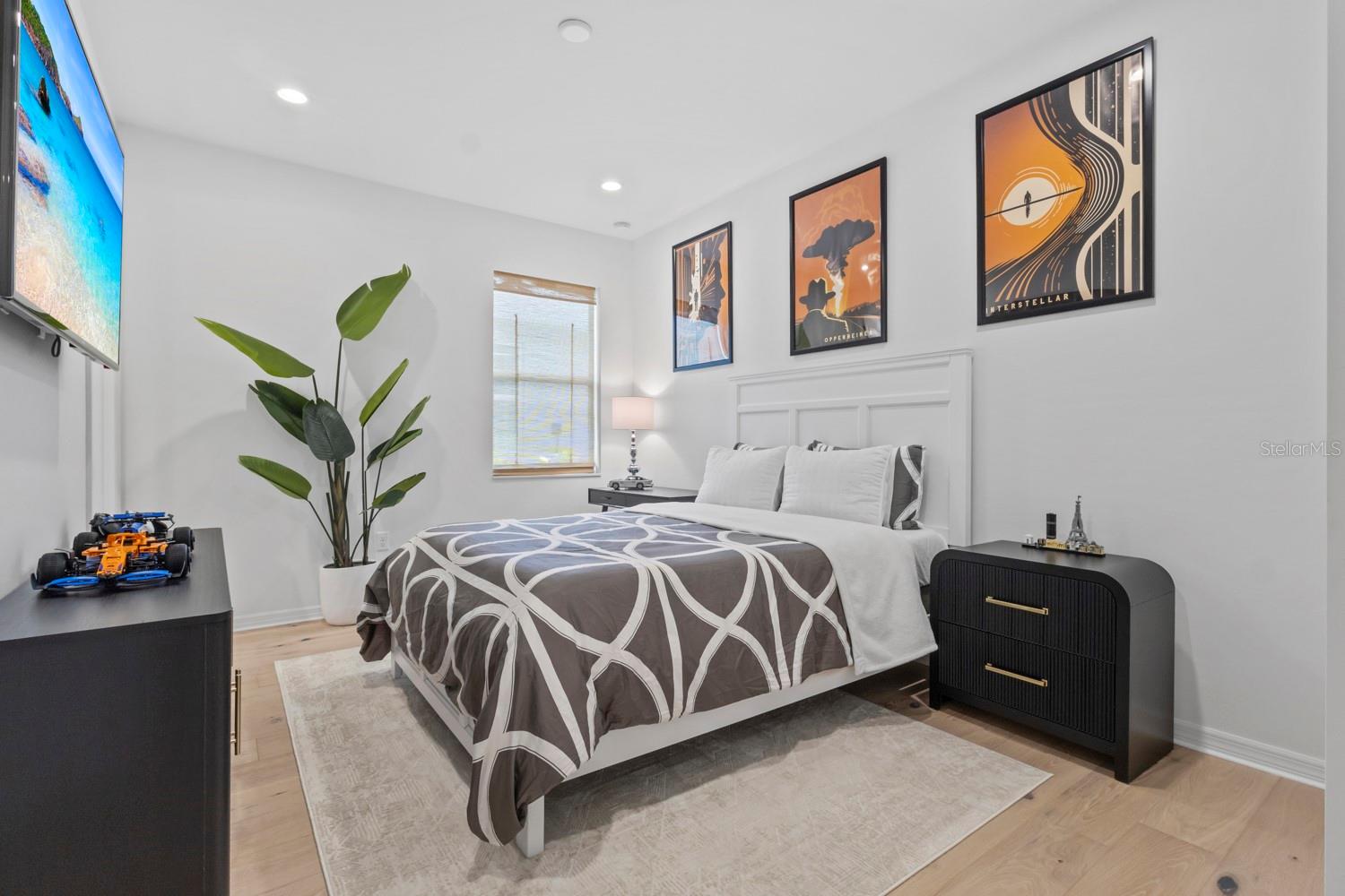 WATERVIEW LANDING - Residential
