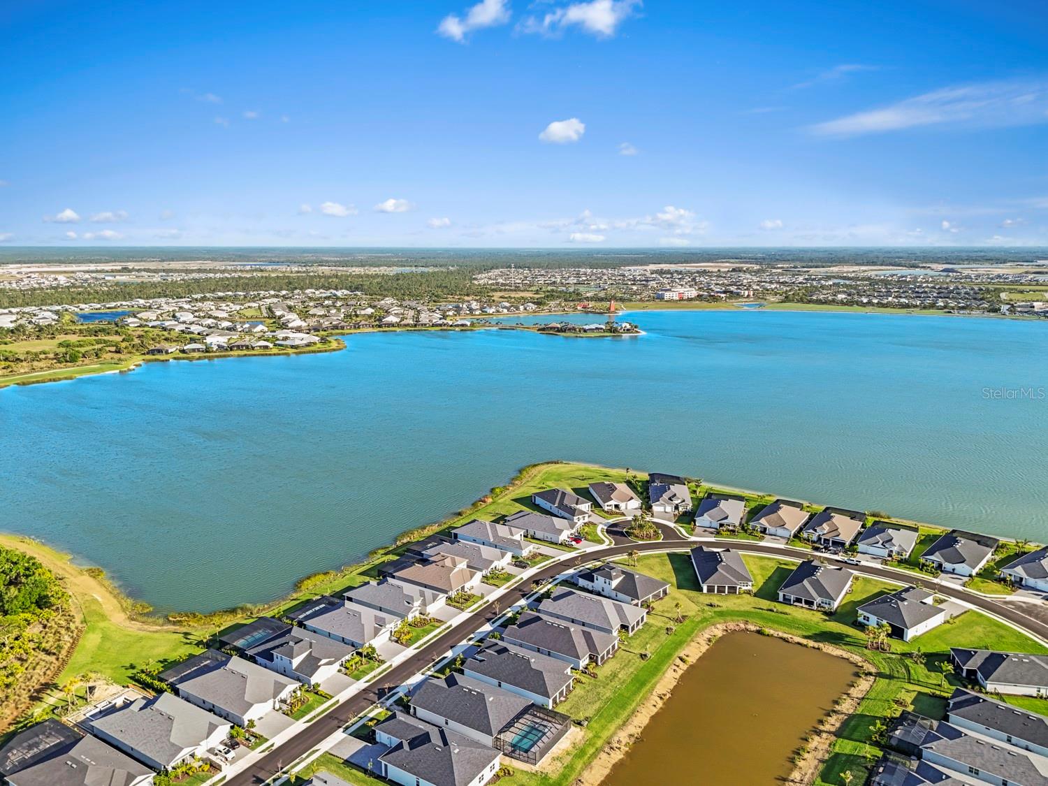 WATERVIEW LANDING - Residential
