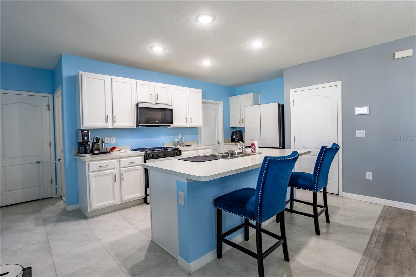 LAKE DENHAM ESTATES - Residential