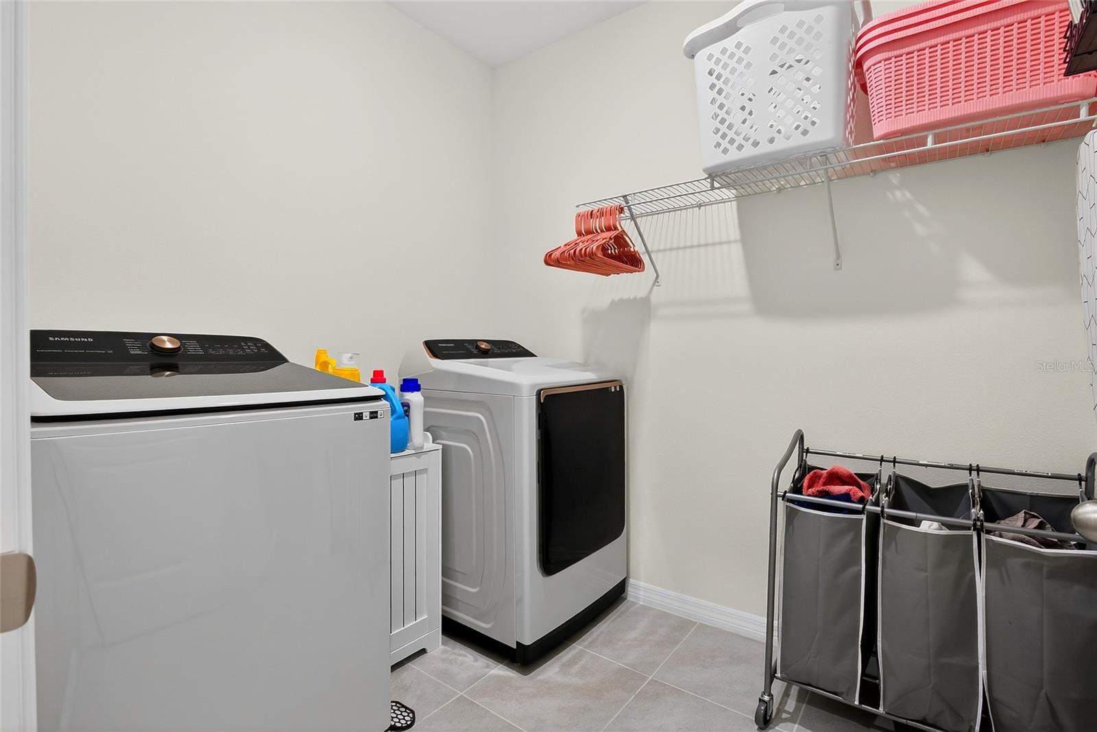 LAKE DENHAM ESTATES - Residential