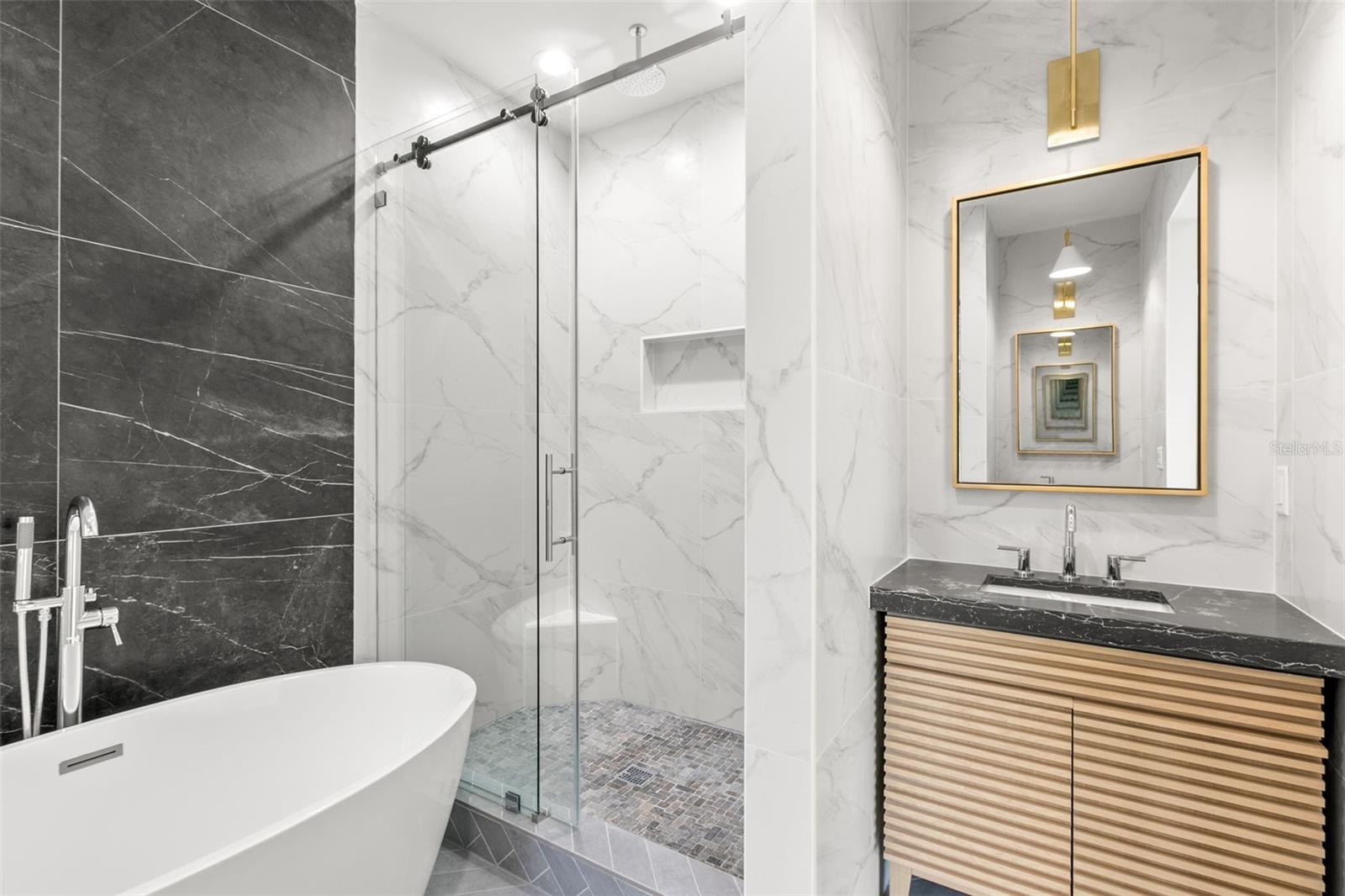 PARK HEIGHTS - Residential Lease