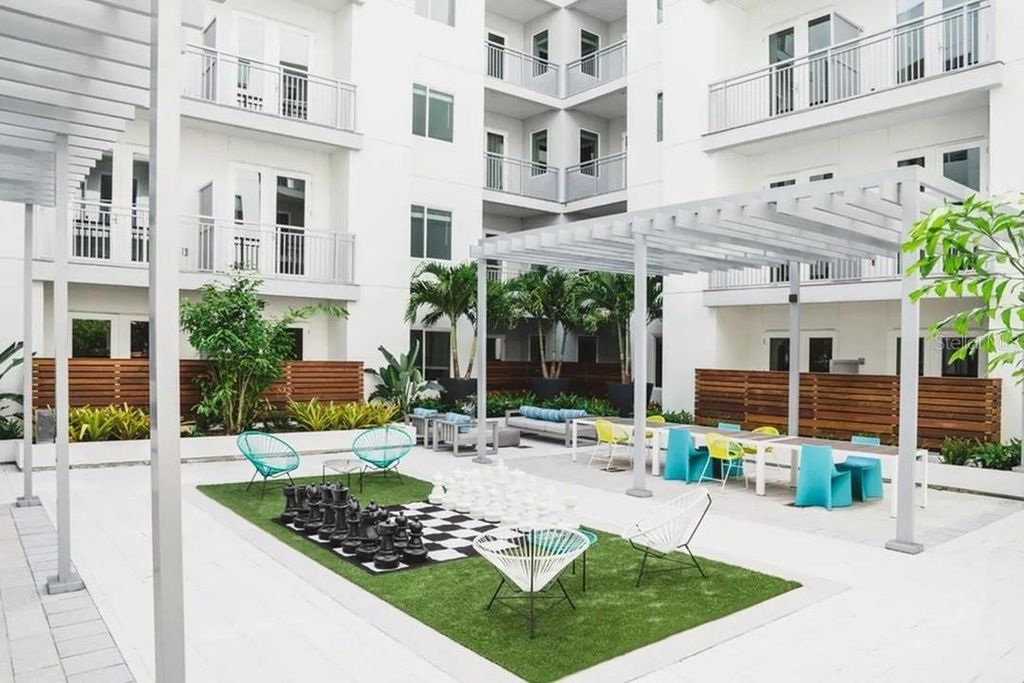 Photo of 505 Chatham Avenue, Orlando, FL 32801 (MLS # O6412259)