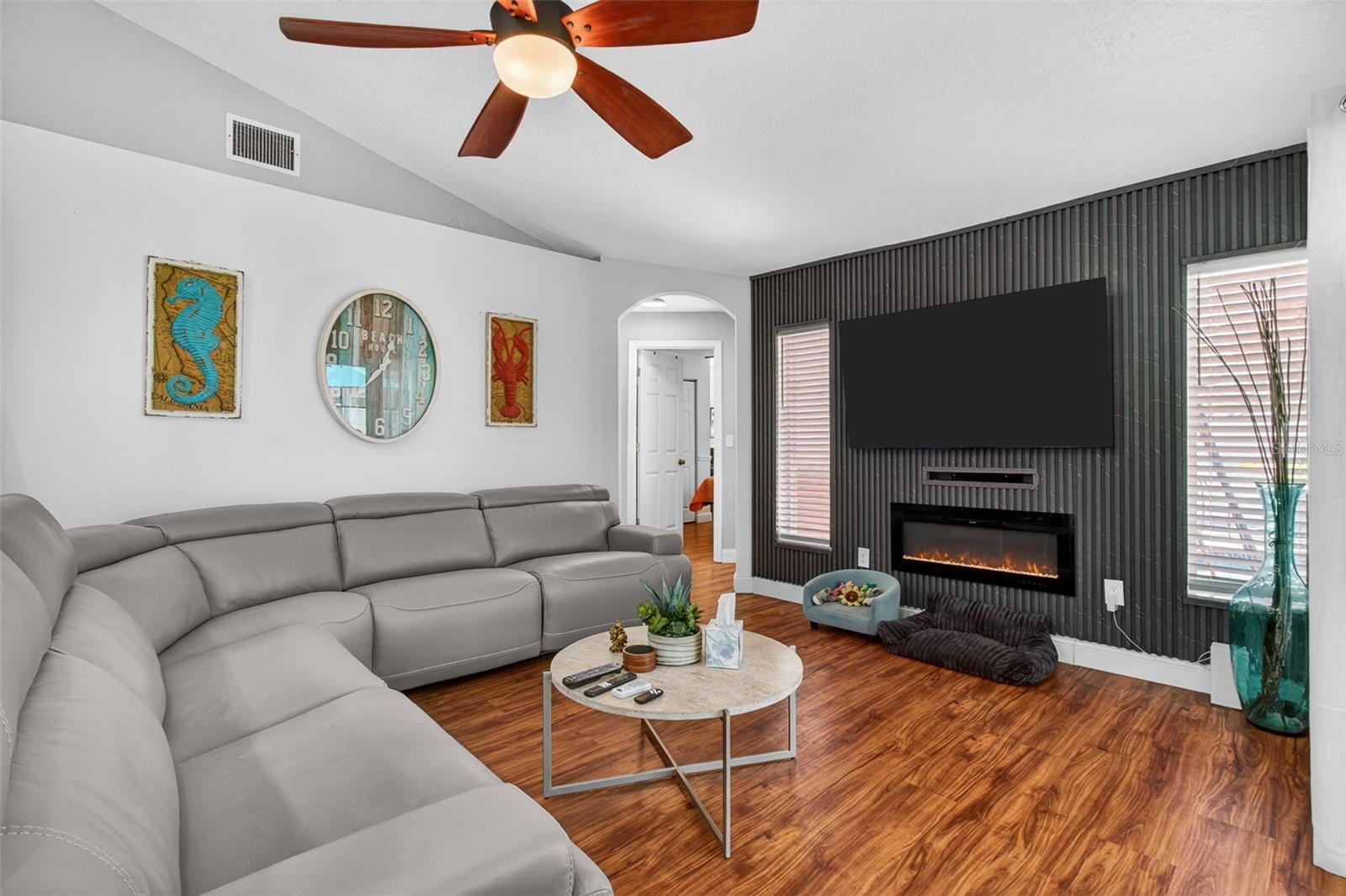 PINE FOREST - Residential