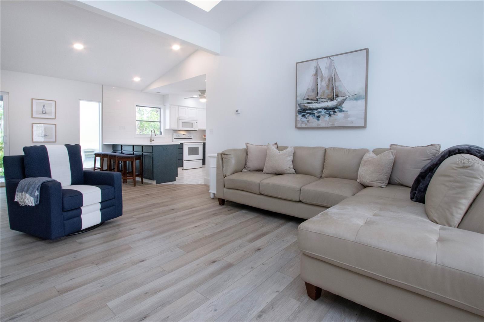 800 EVEREST ROAD