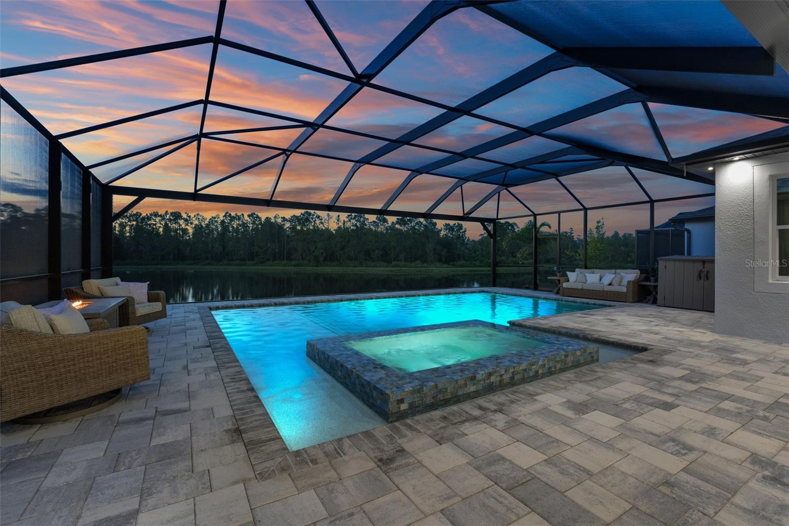 WHISPERING OAKS PRESERVE PHS 2 - Residential