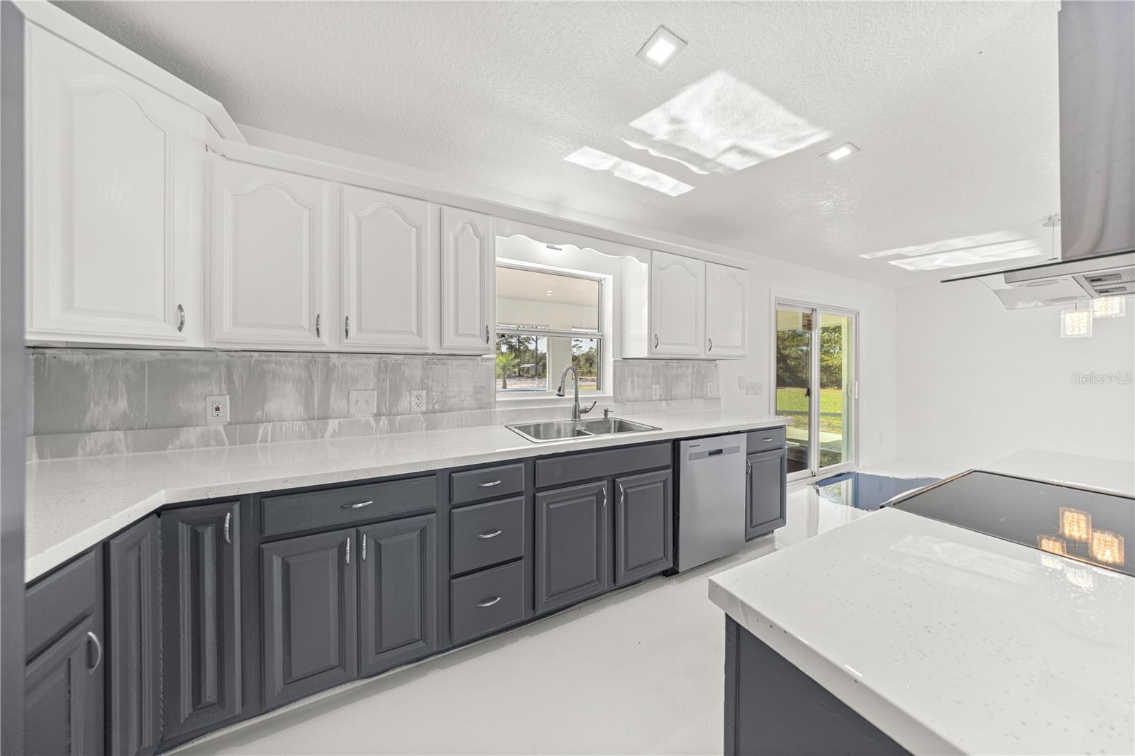 FLORIDA HLNDS - Residential