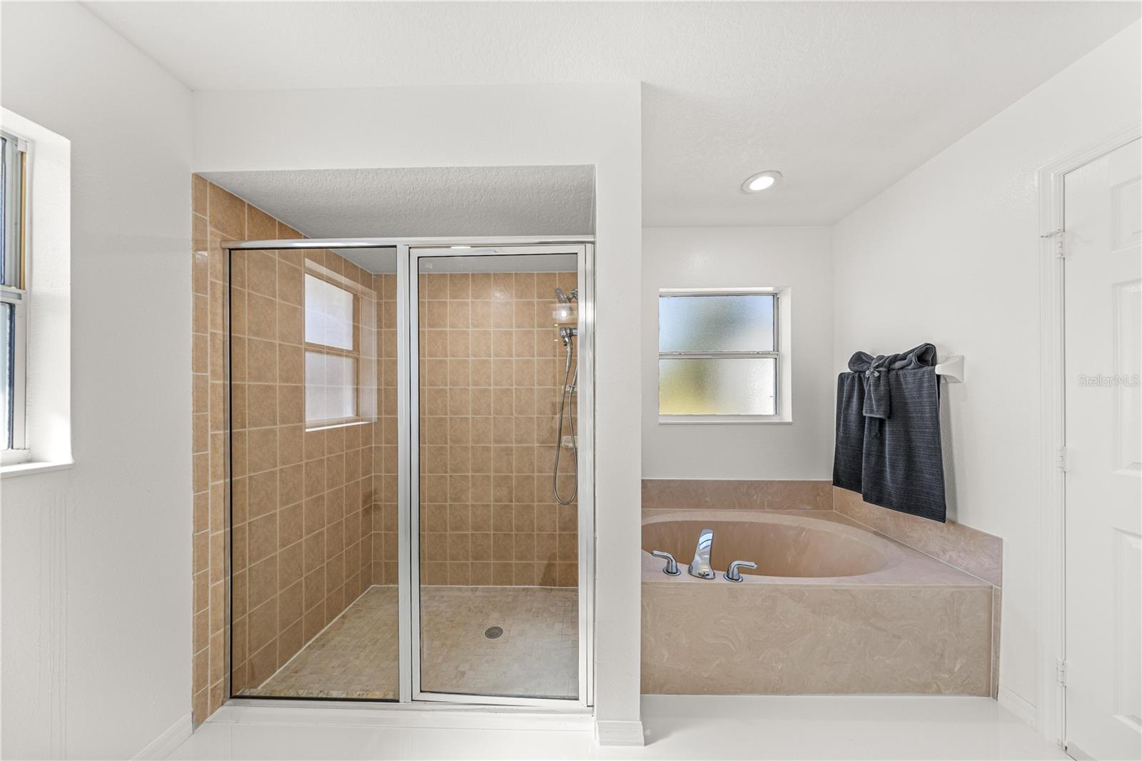 FLORIDA HLNDS - Residential