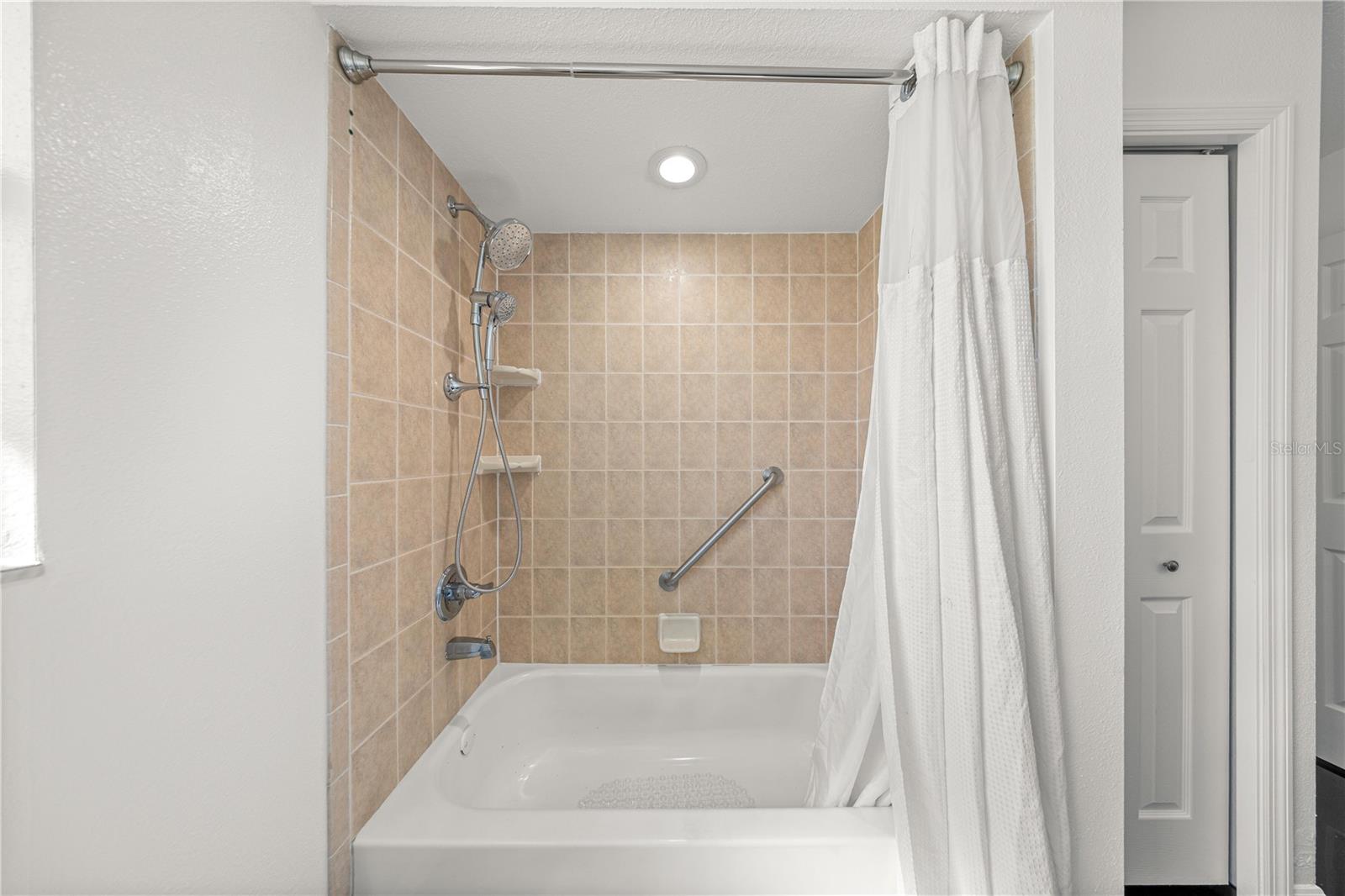 FLORIDA HLNDS - Residential