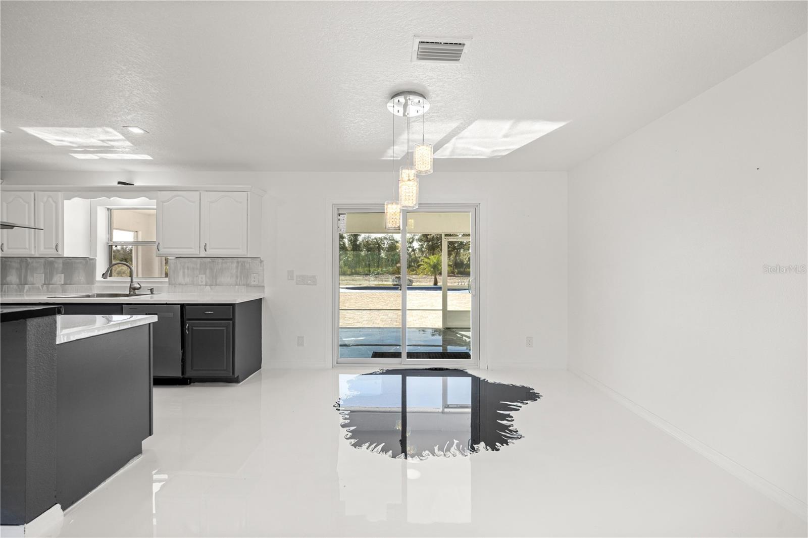 FLORIDA HLNDS - Residential