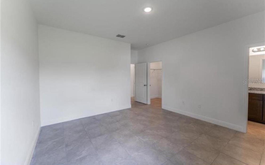 CITRUS SPGS UNIT 01 - Residential Lease