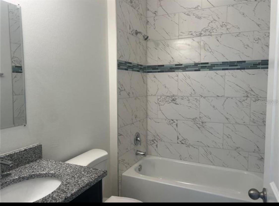 CITRUS SPGS UNIT 01 - Residential Lease