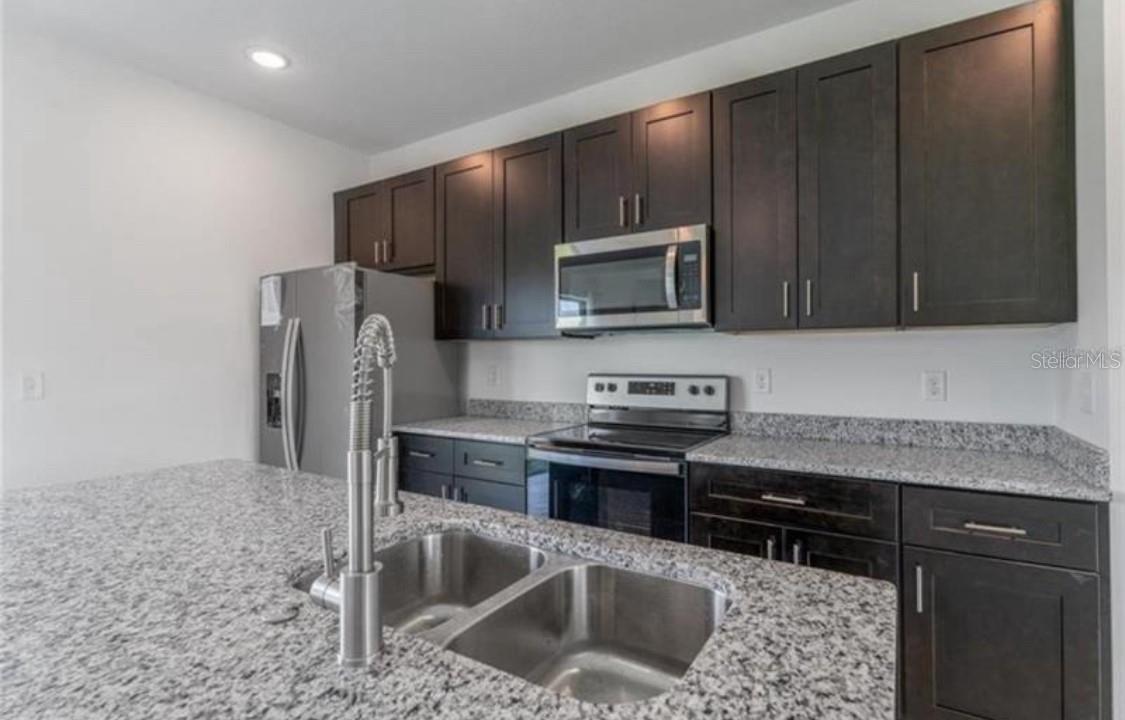 CITRUS SPGS UNIT 01 - Residential Lease