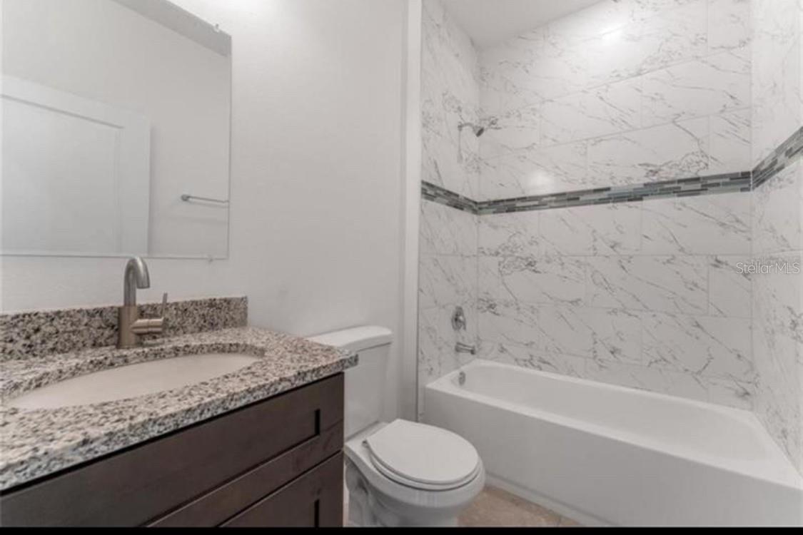 CITRUS SPGS UNIT 01 - Residential Lease