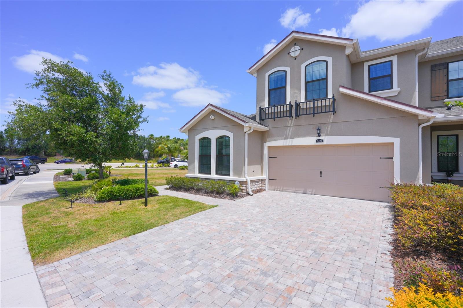 5229 BLOSSOM COVE