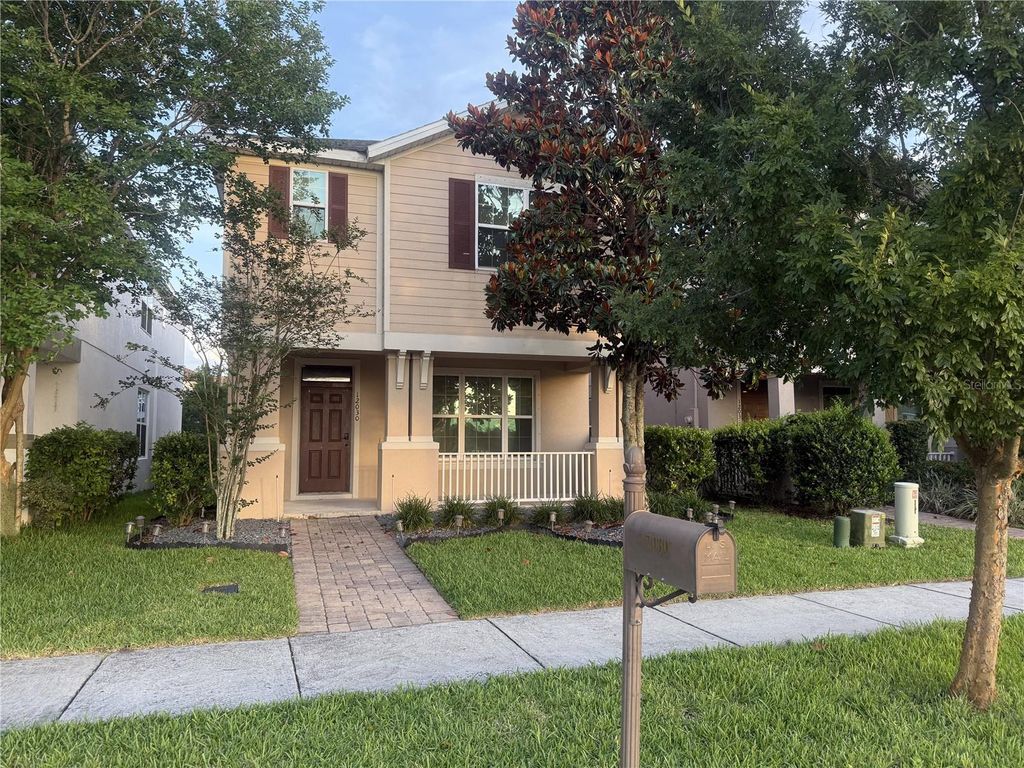 Photo of 12030 Silverlake Park Drive, Windermere, FL 34786 (MLS # S5148671)