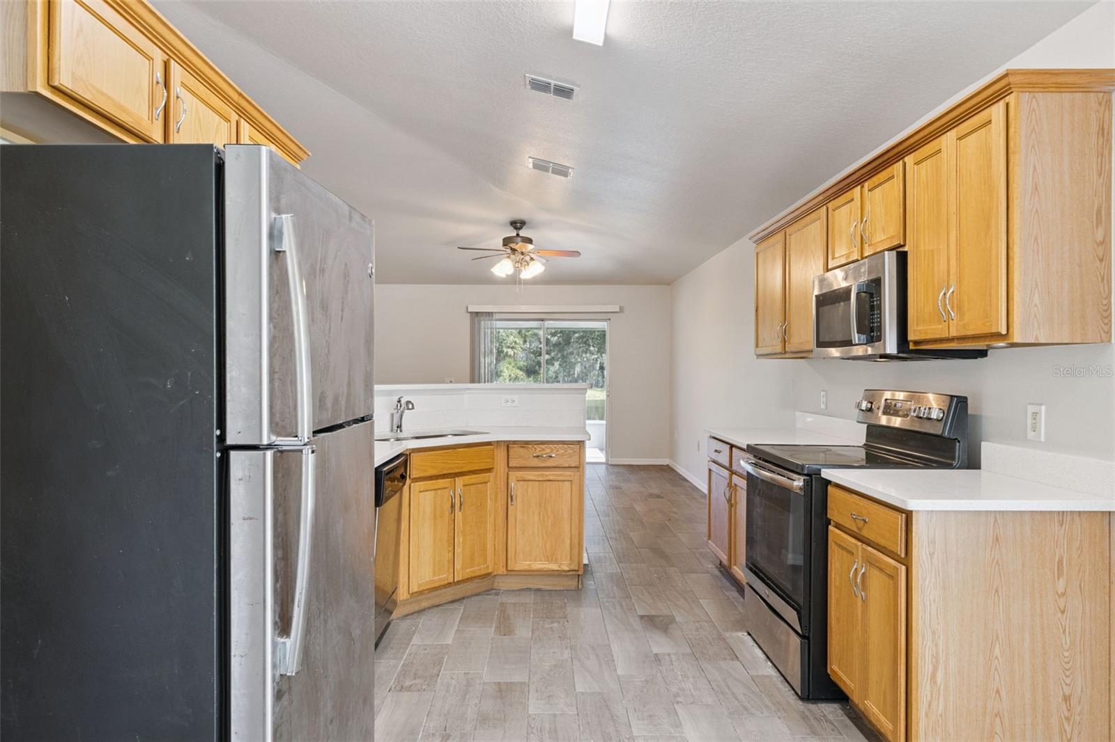 1906 CORNER GLEN DRIVE