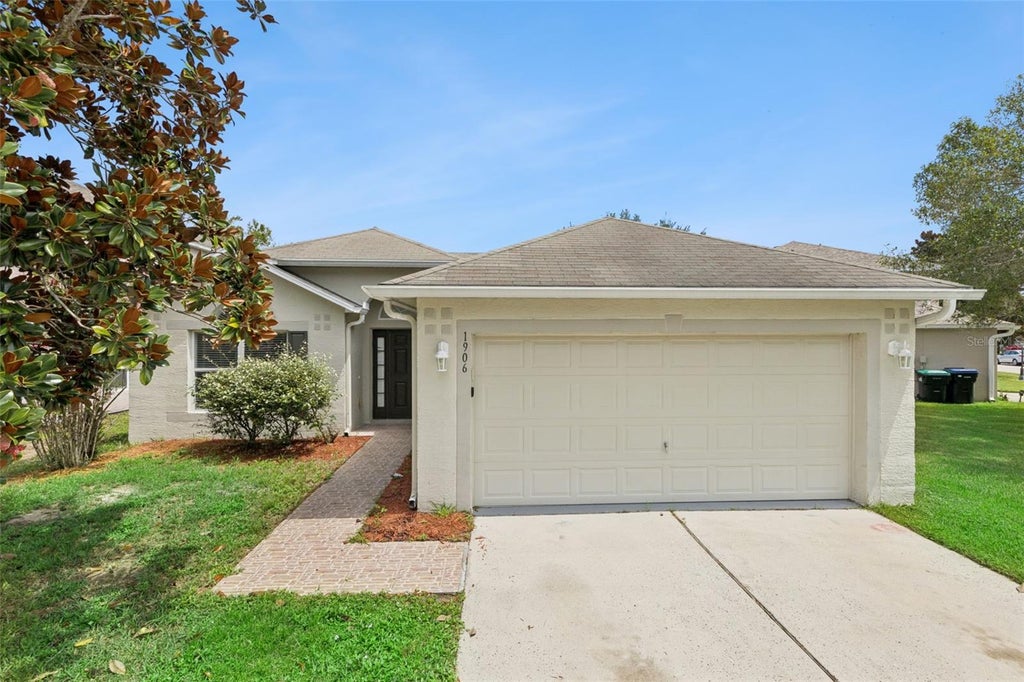 Photo of 1906 Corner Glen Drive, Orlando, FL 32820 (MLS # O6440039)