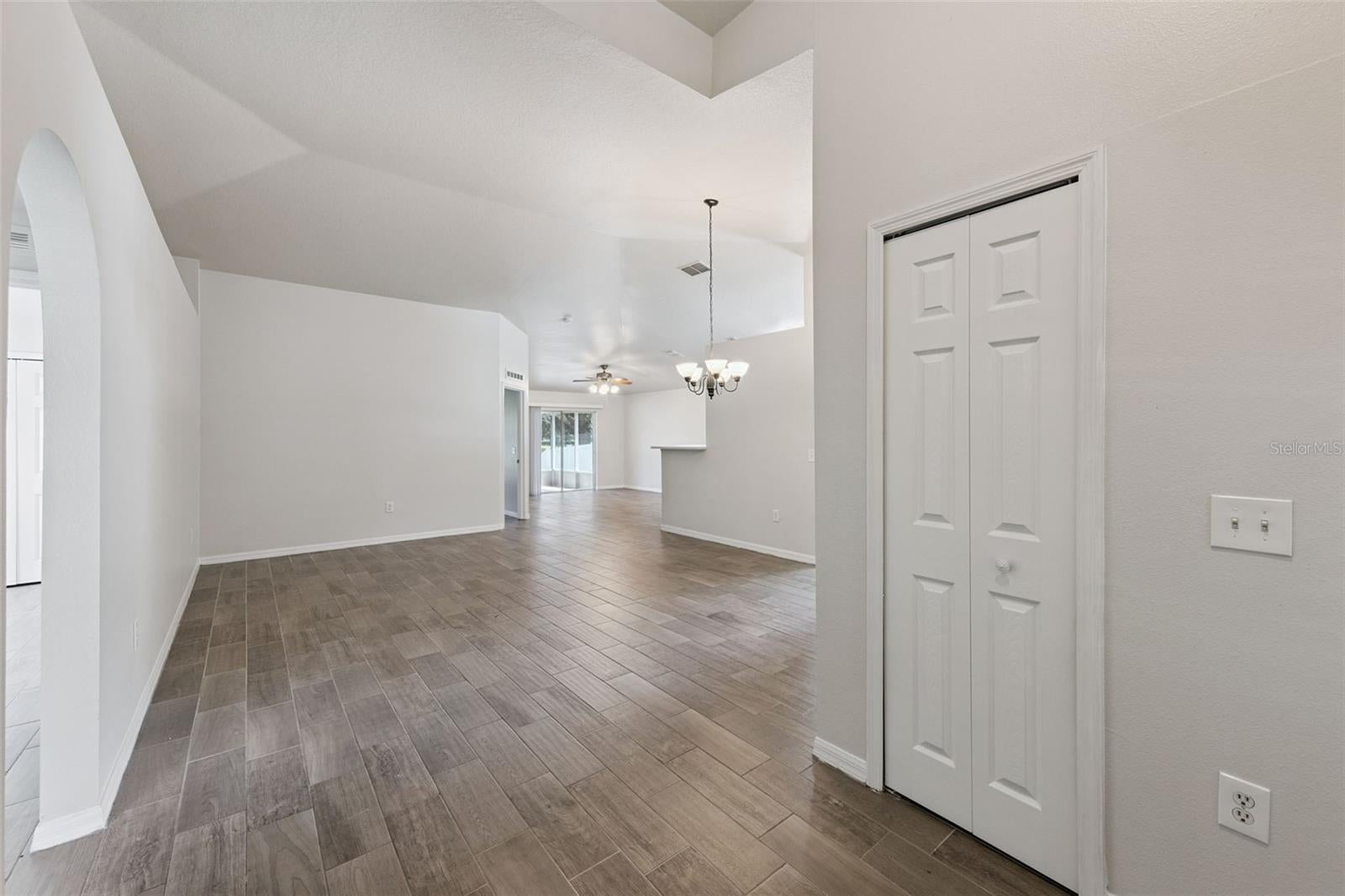 1906 CORNER GLEN DRIVE