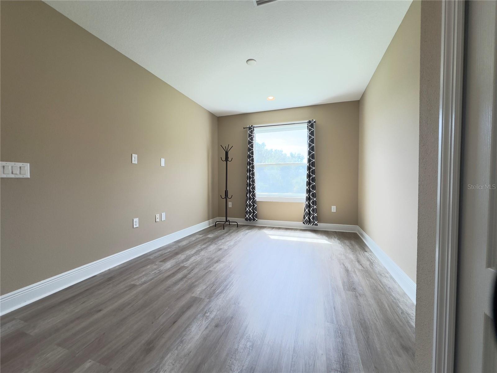 GRAND PALM PH 1A - Residential Lease