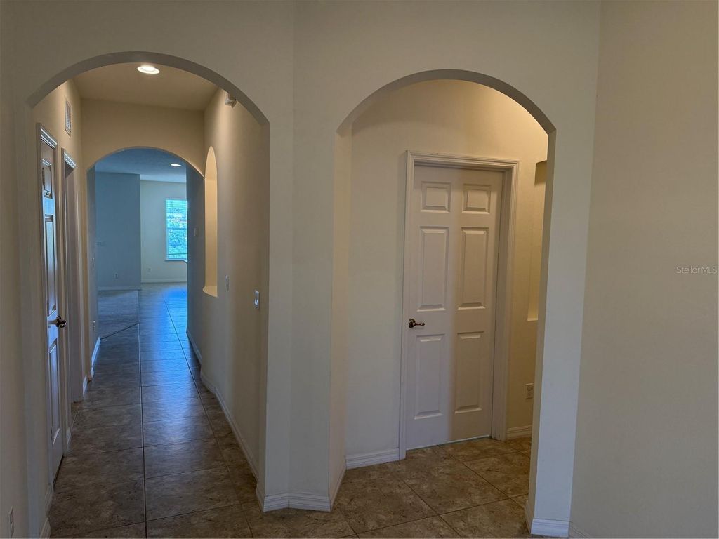Photo of 1432 Cabot Drive, Clermont, FL 34711 (MLS # G5111786)