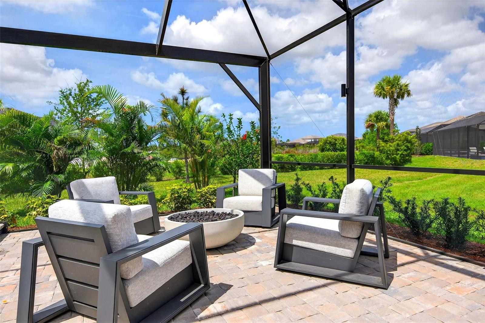 EVERLY/WELLEN PARK - Residential