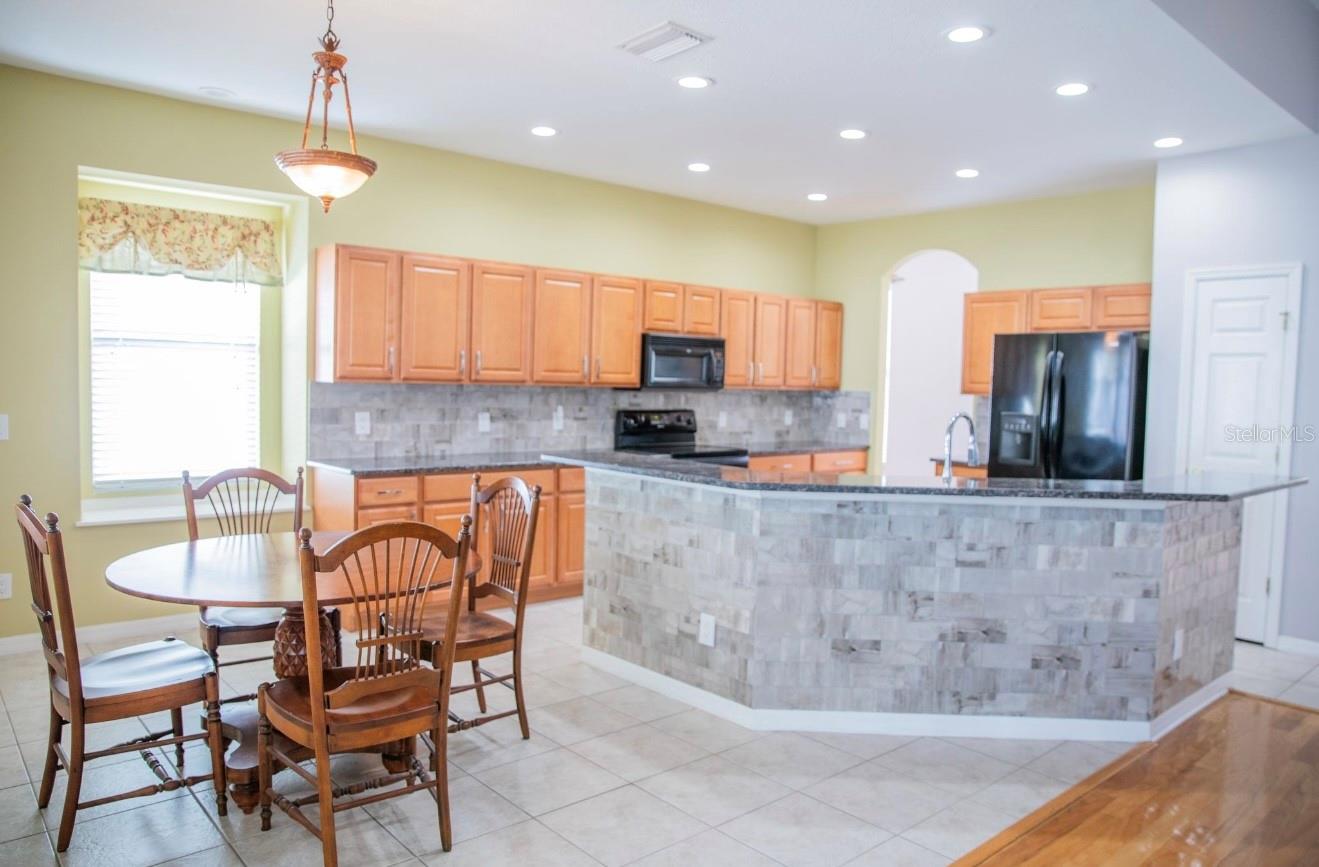 HARVEST FIELD - Residential