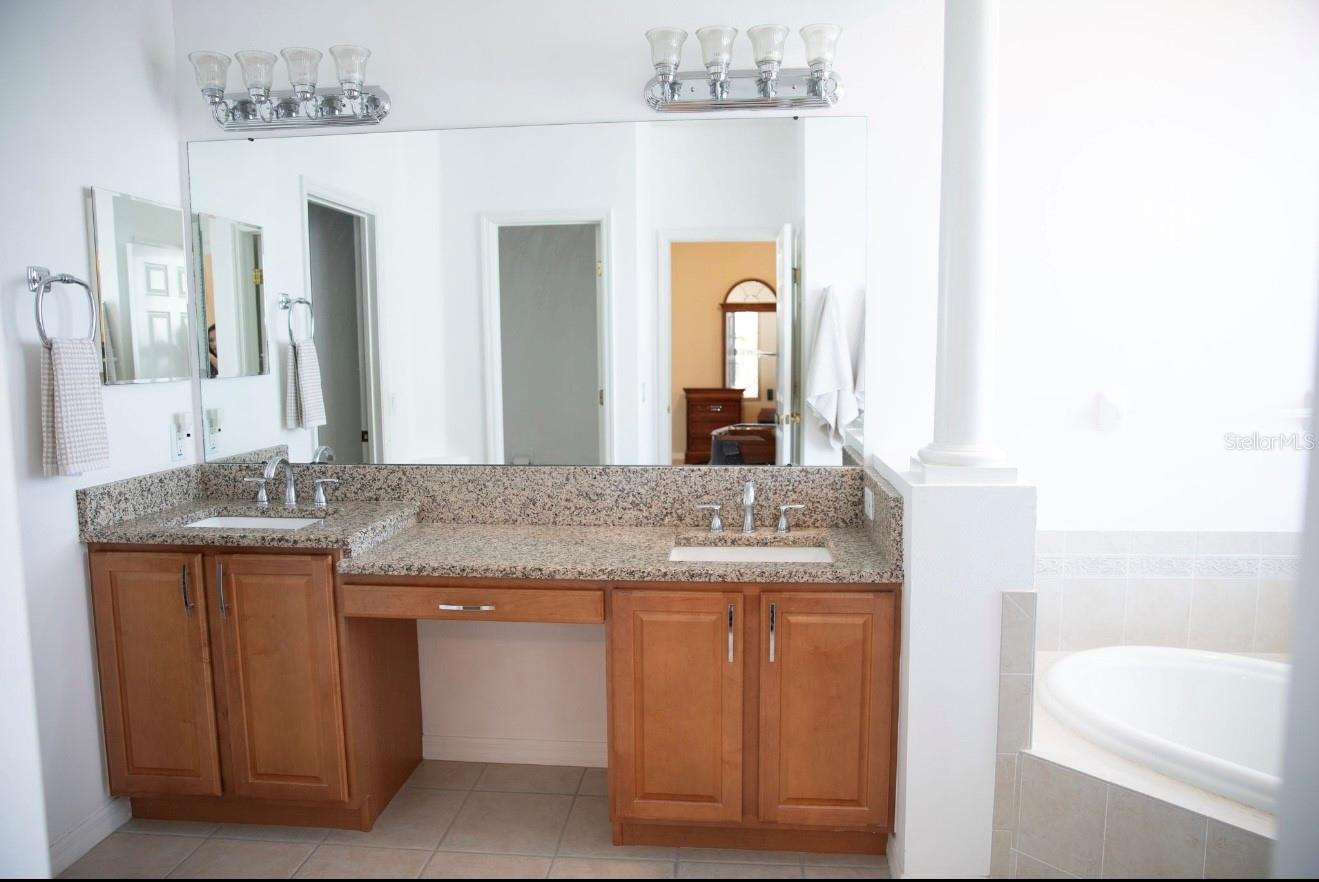 HARVEST FIELD - Residential