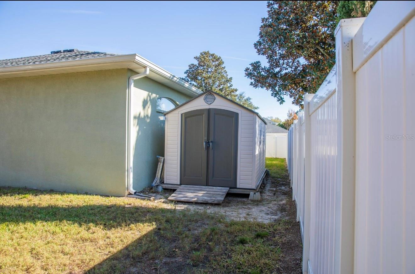HARVEST FIELD - Residential