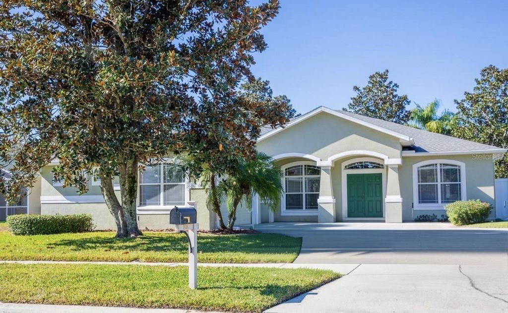 Photo of 1616 Harvest Grove Court, Valrico, FL 33596 (MLS # TB8462072)