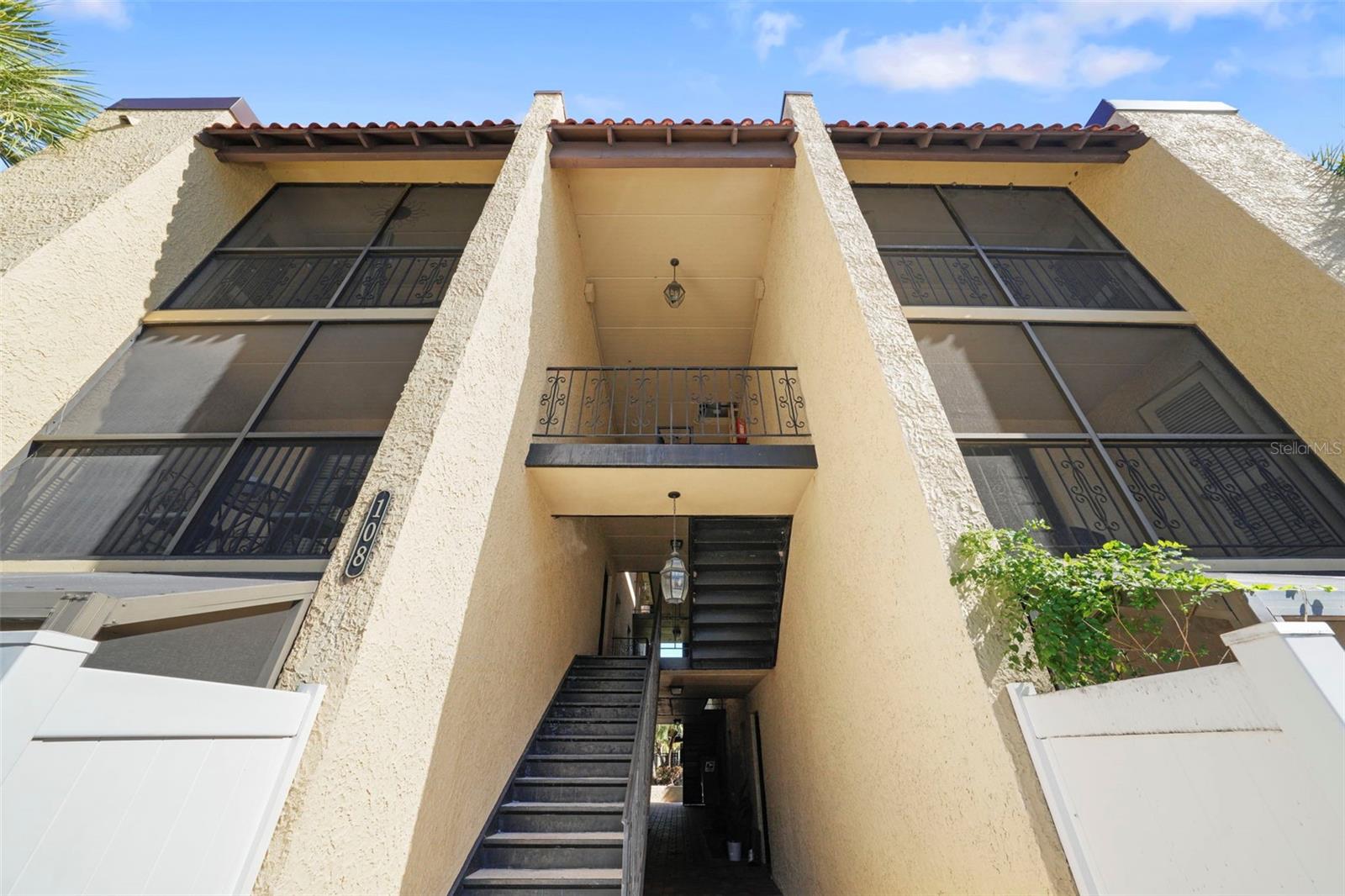 108 ALAMEDA COURT 236