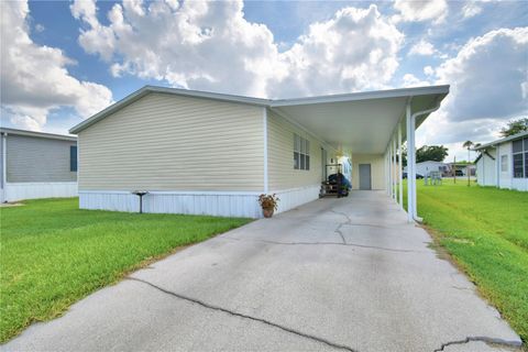 A home in LAKELAND