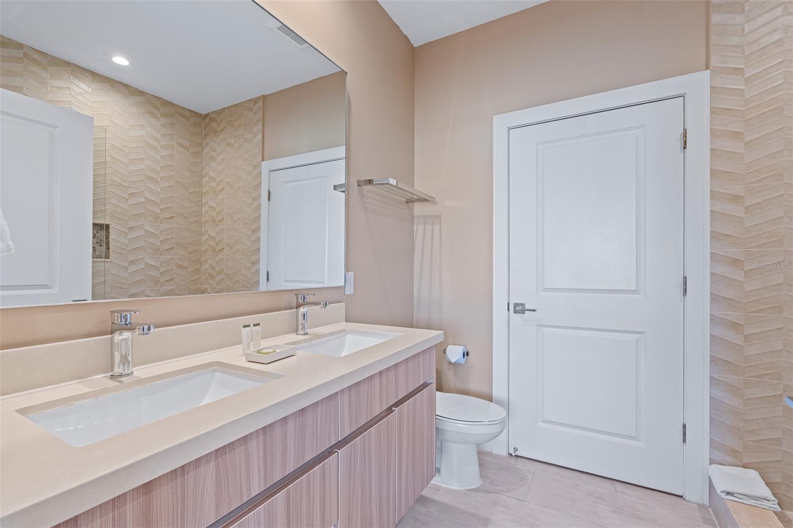 MAGIC VILLAGE RESORT 2 - Residential