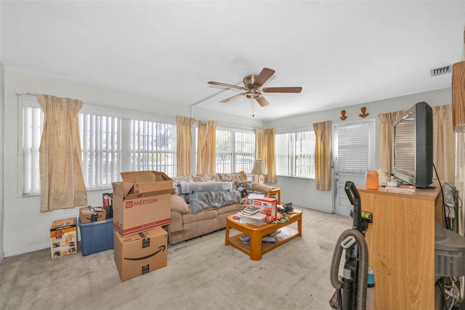 ROSERY GROVE VILLA 2ND ADD - Residential