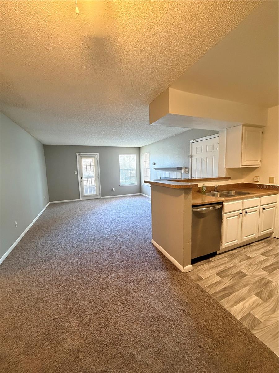 REGENCY GARDENS - Residential Lease