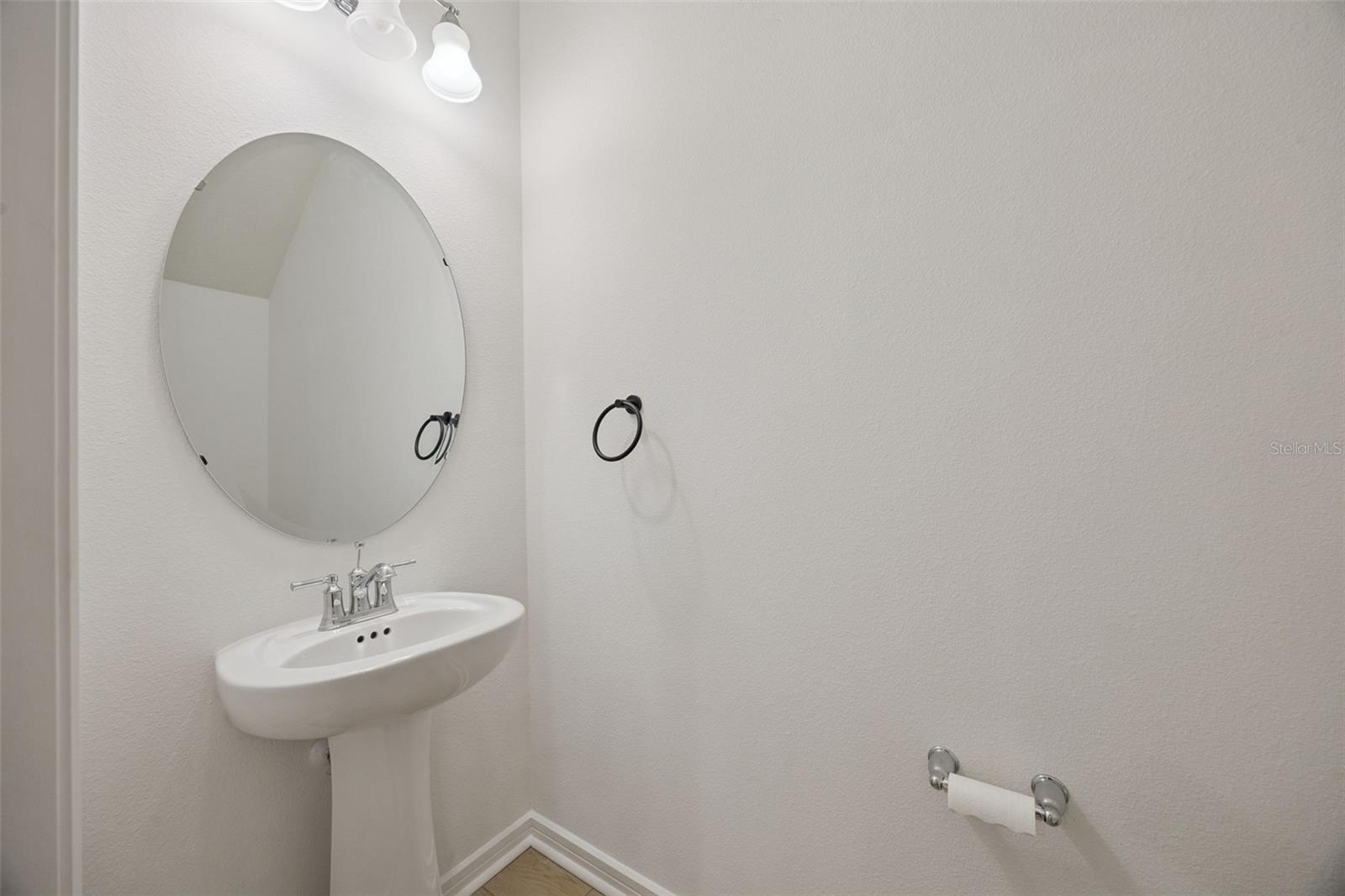 GRAYSON SQUARE - Residential