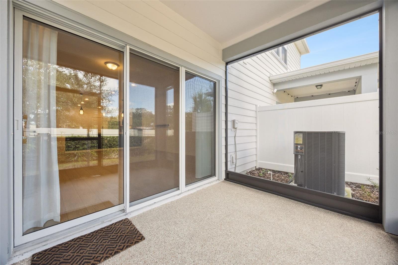 GRAYSON SQUARE - Residential