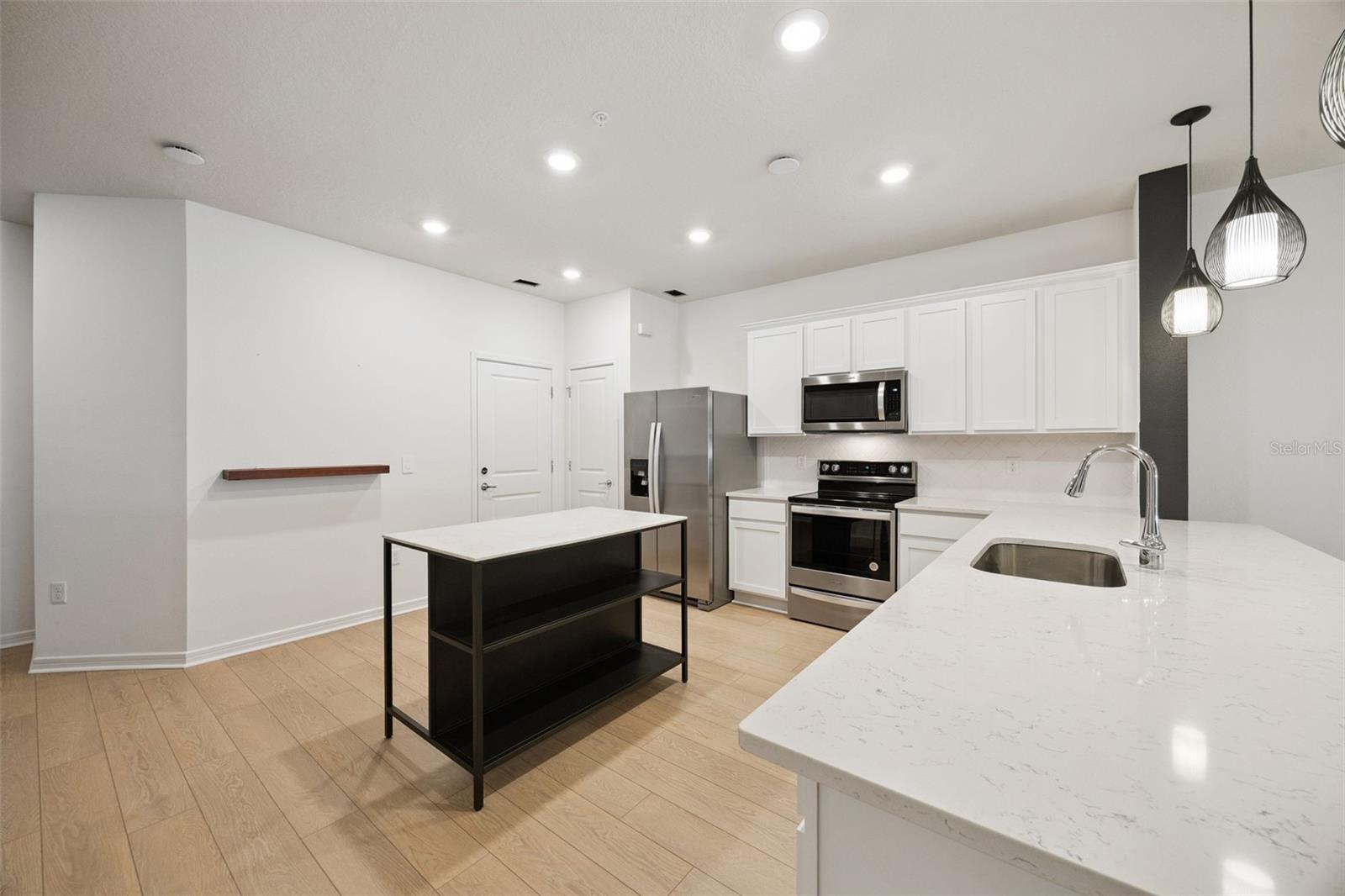 GRAYSON SQUARE - Residential