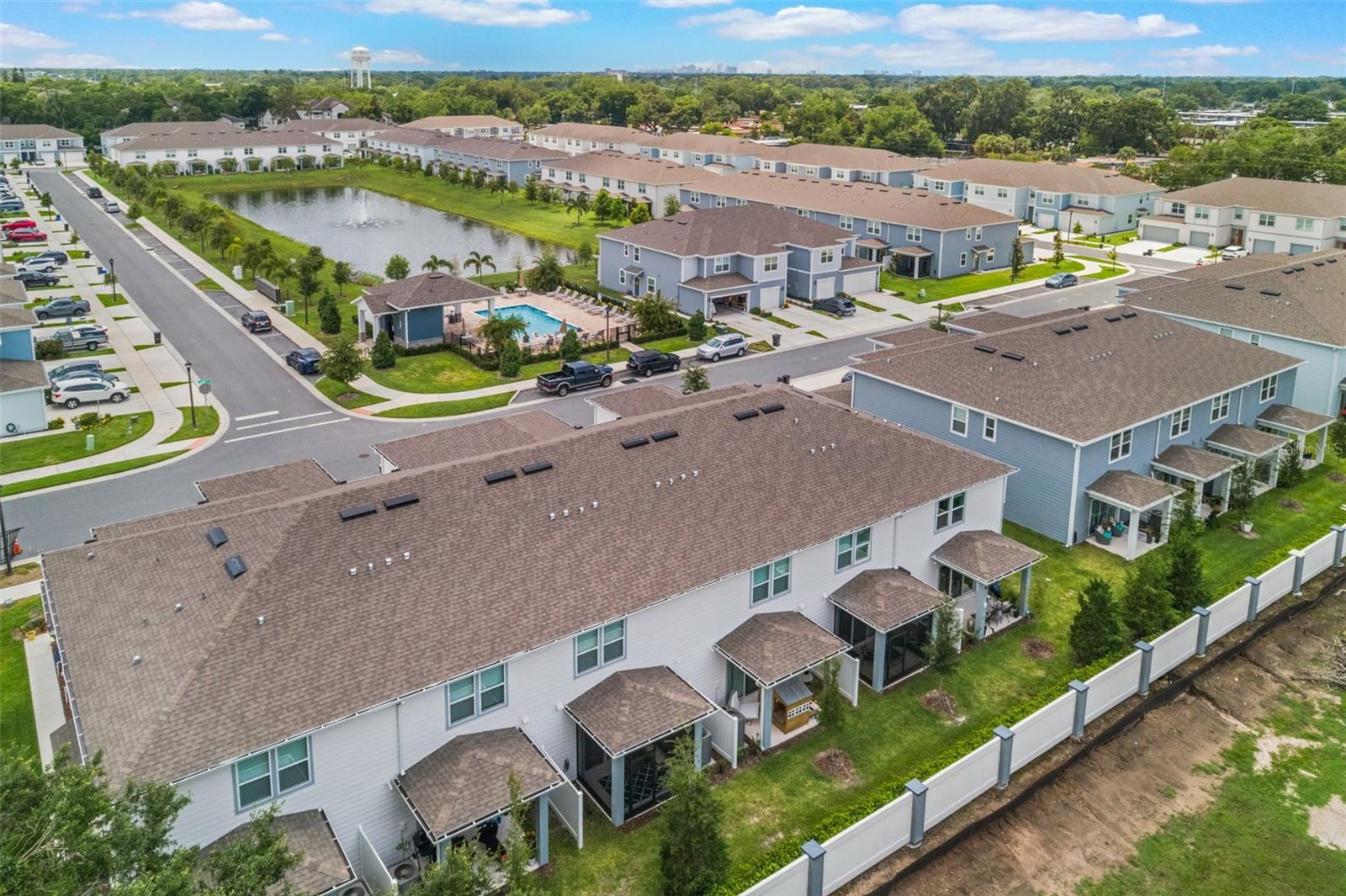 GRAYSON SQUARE - Residential