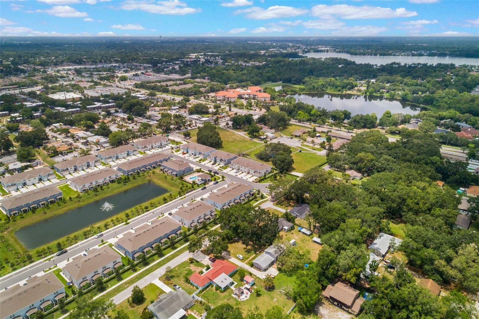 GRAYSON SQUARE - Residential