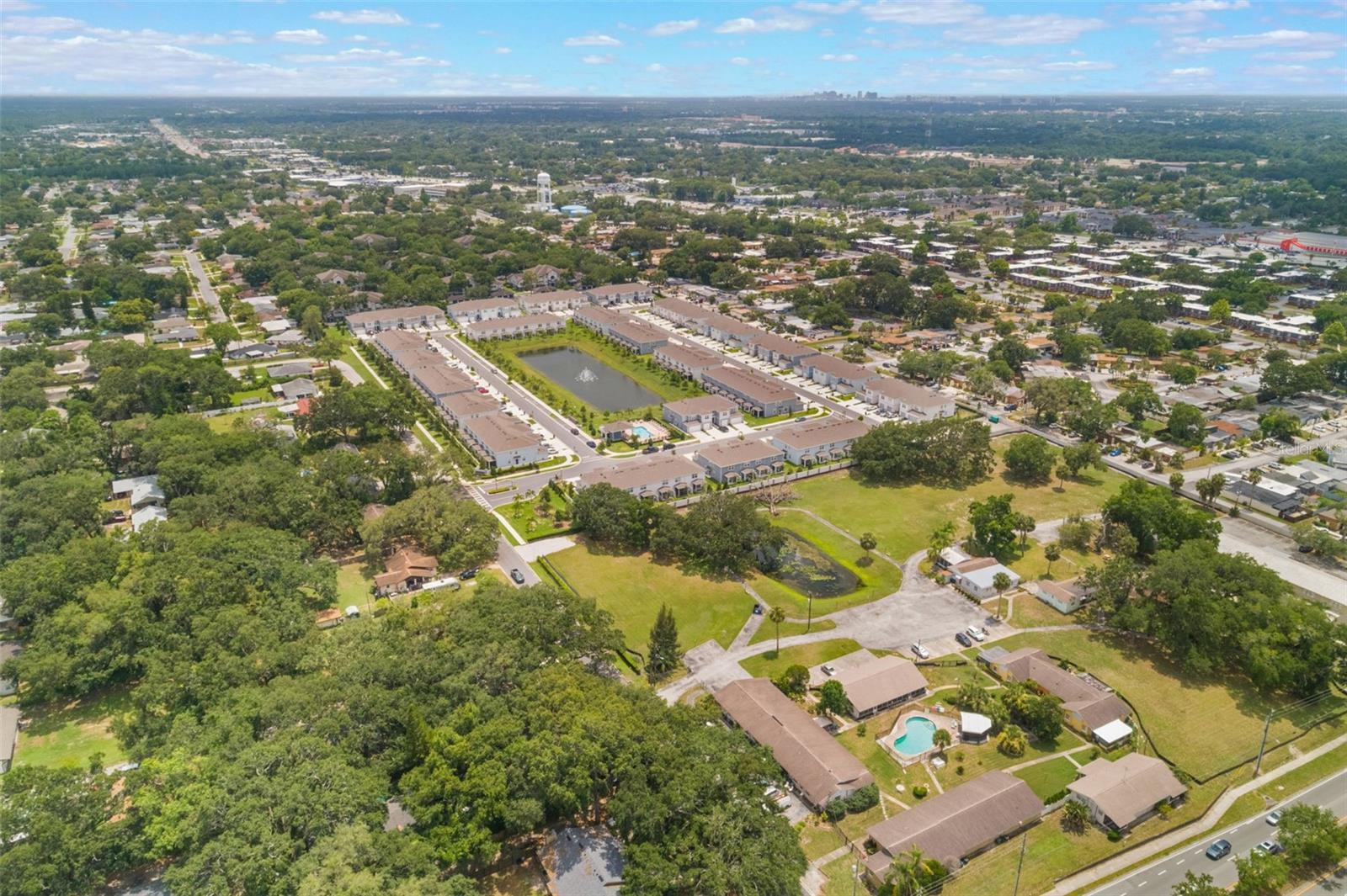 GRAYSON SQUARE - Residential