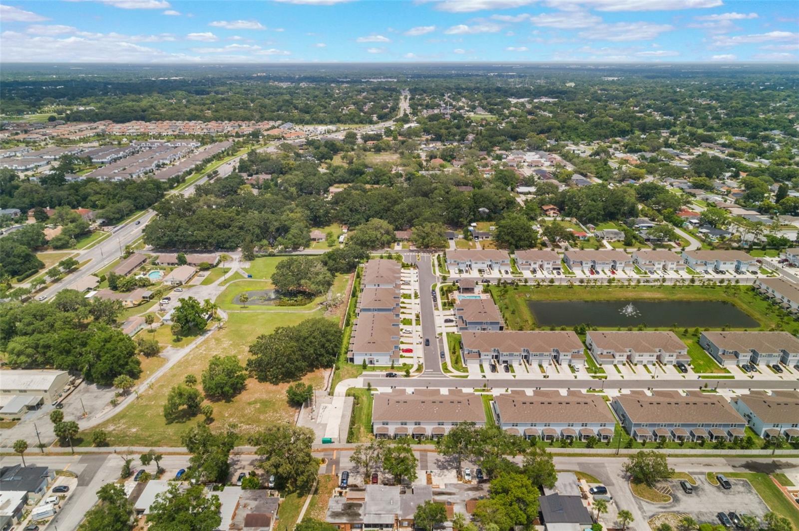 GRAYSON SQUARE - Residential