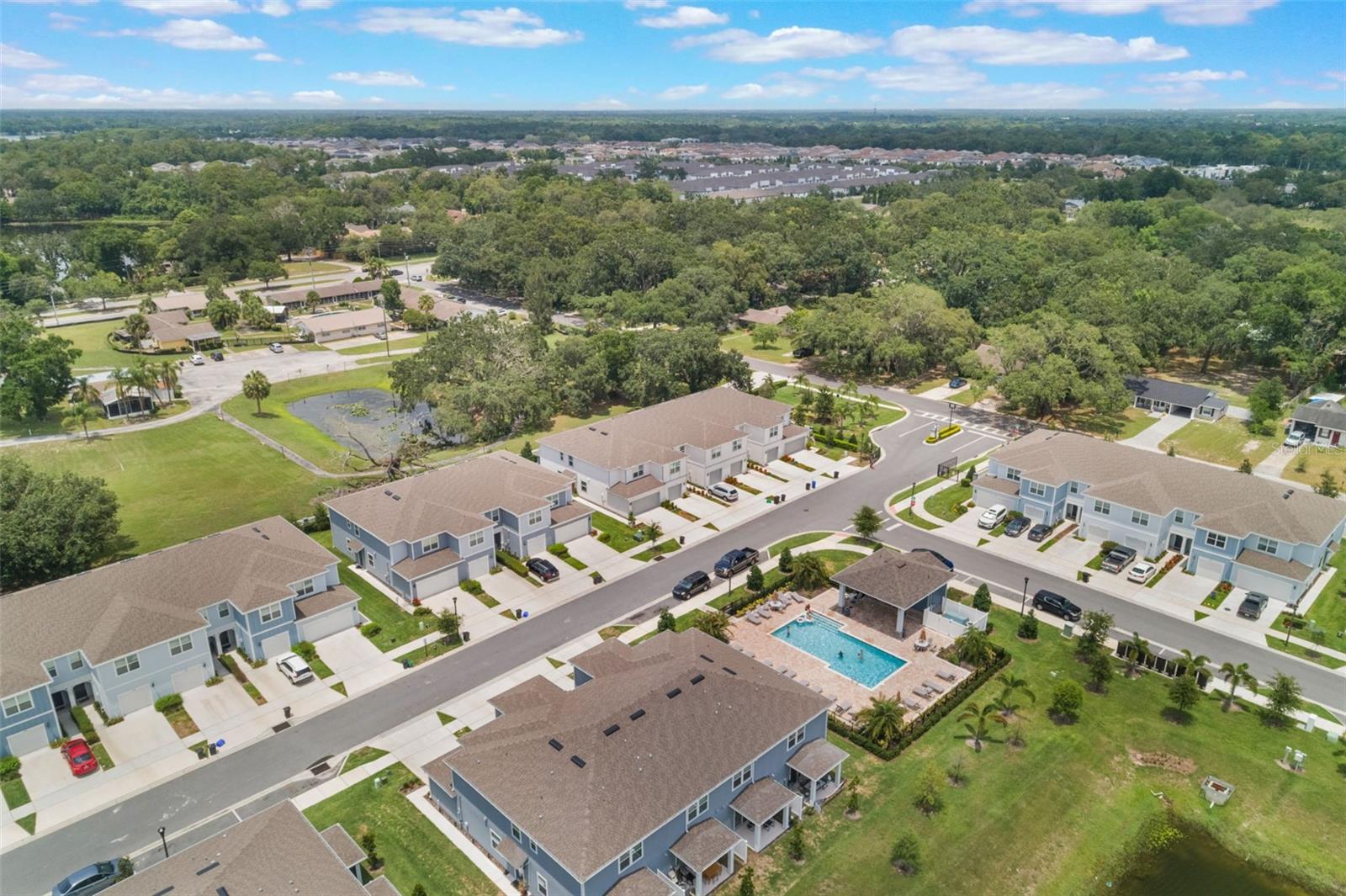 GRAYSON SQUARE - Residential