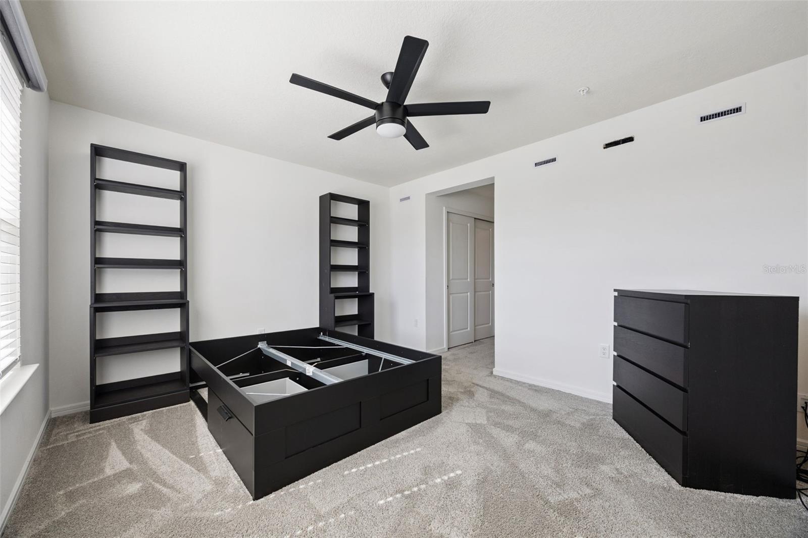 GRAYSON SQUARE - Residential