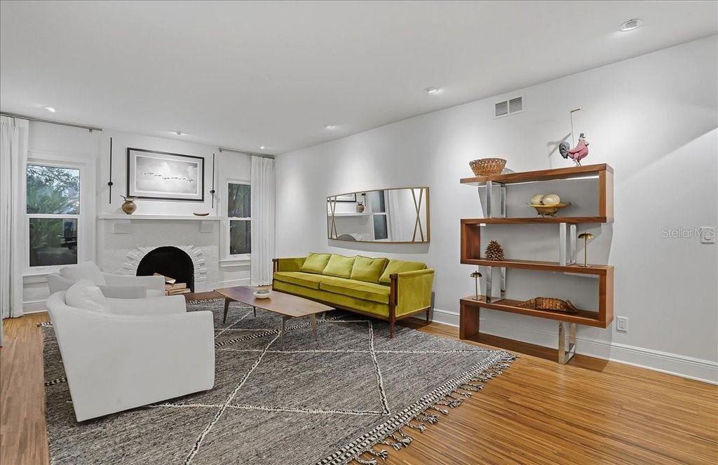 Photo of 2313 W Bristol Avenue, Tampa, FL 33609 (MLS # TB8477723)