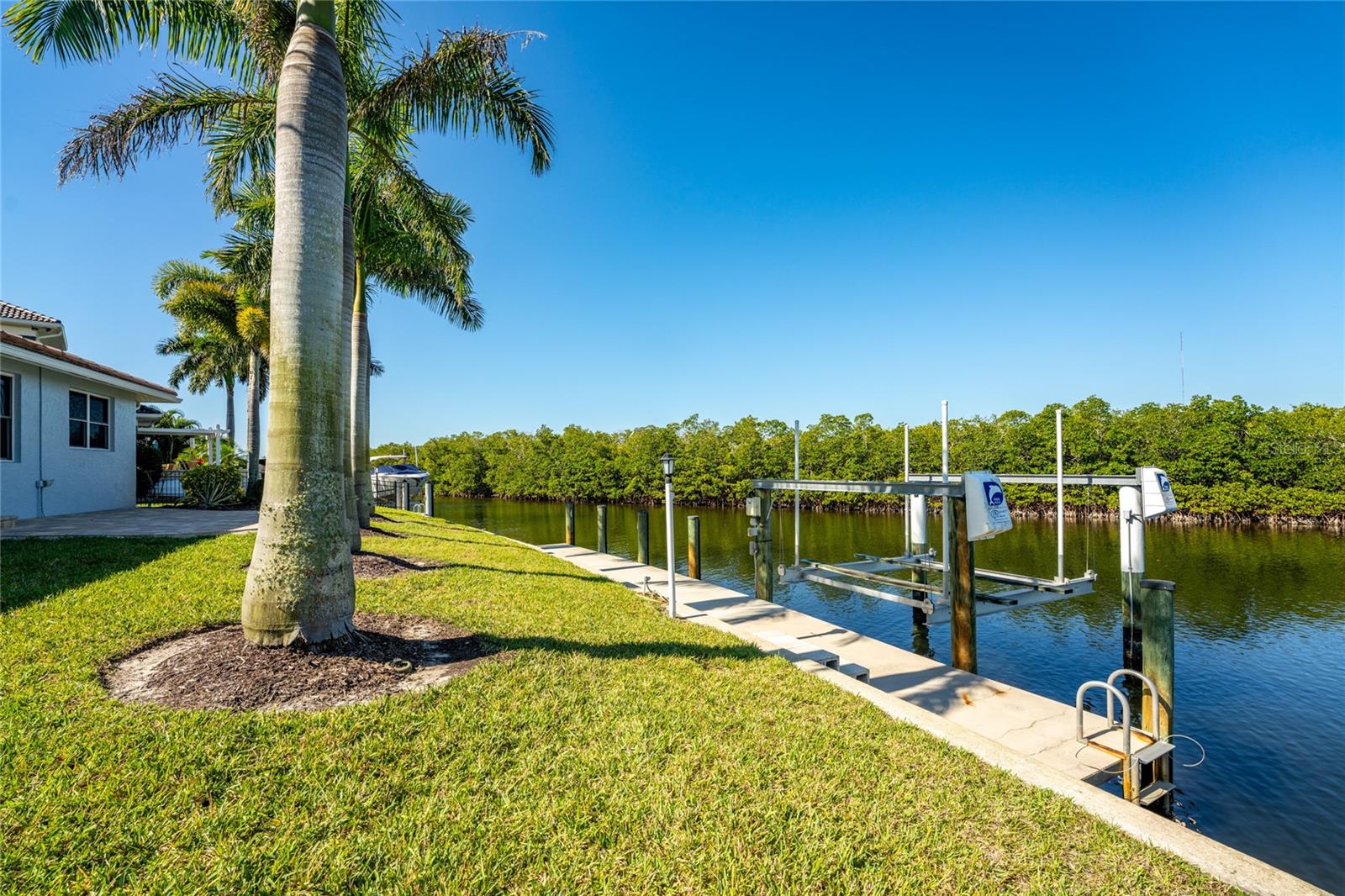 BURNT STORE ISLES - Residential